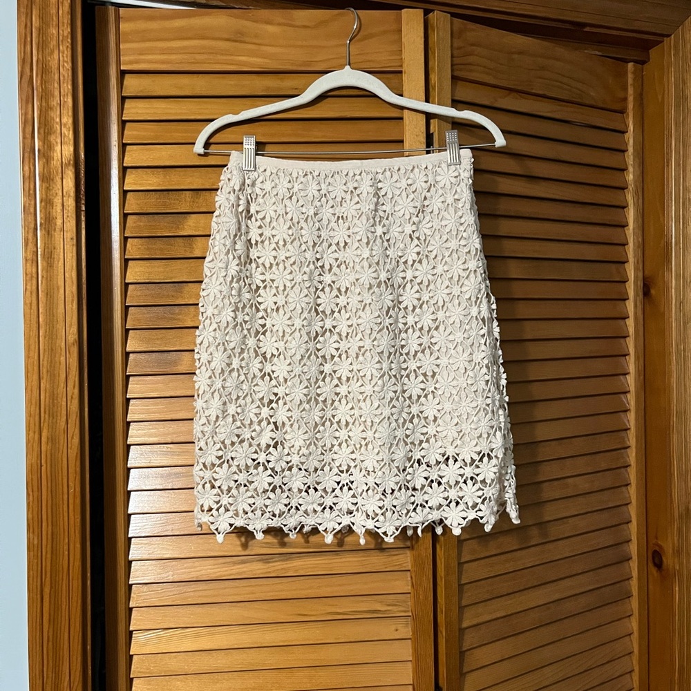 Solitaire Cotton Lace Pencil Skirt